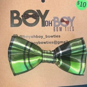 Green Bow ties 2 bow ties for the price of 1 $10